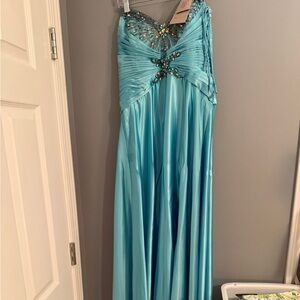 Gorgeous Turquoise Formal Dress